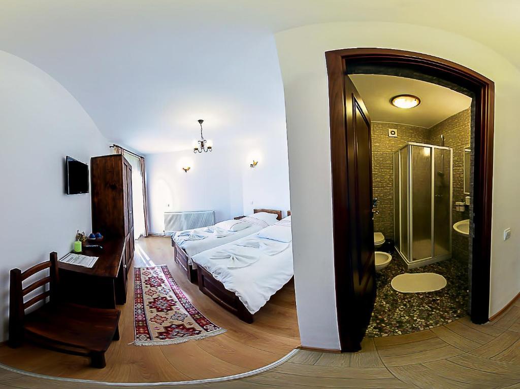 Hotel Casa Cartianu à Târgu Jiu Chambre photo